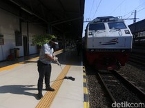 Sempat Terganggu gegara Kebakaran di Manahan, Perjalanan KA Kembali Normal