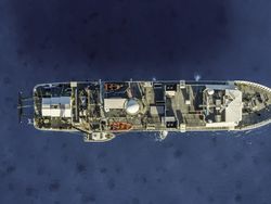 Perjalanan 10,8 Km ke Tempat Paling Dalam di Planet Bumi