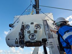 Perjalanan 10,8 Km ke Tempat Paling Dalam di Planet Bumi