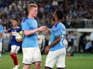 Eriksson ke De Bruyne dan Sterling: Tak Usah Mikirin Pindah
