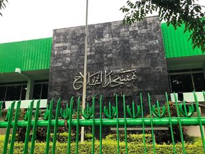 Sudah 14 Pekan Masjid Al Falah Surabaya Tak Gelar Salat Jumat, Ini Alasannya