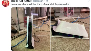 Router dibungkus kertas putih, jadilah PS5. Foto: Twitter