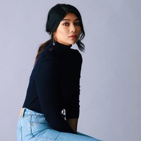 Pada 2016, Priyanka Yoshikawa dikritik setelah dinobatkan sebagai Miss Japan, karena memiliki darah India. Model berusia 25 tahun ini merupakan keturunan Jepang-India sehingga orang Jepang menganggap dia tak pantas mewakili Negeri Sakura karena tak berdarah murni. Foto: Instagram