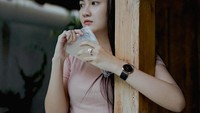 Banyak dari penggemar mereka yang baper dengan video klip tersebut dan berharap mereka untuk jadian. Foto: Instagram @nellakharisma