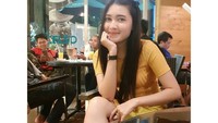 Antara Nella Kharisma dan Dory Harsa memang disebut-sebut memiliki kedekatan tersendiri. Mereka juga saling puji di kolom komentar Instagram. Foto: Instagram @nellakharisma