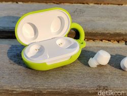 Unboxing Enco W11 Edisi Toy Story, Imut dan Nggak Mahal