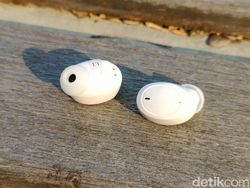 Unboxing Enco W11 Edisi Toy Story, Imut dan Nggak Mahal