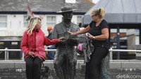 Sosok Baden-Powell yang meninggal di usia 83 tahun dikritik oleh aktivis Black Lives Matter. Ia dituduh rasialisme, homofobia, dan mendukung Adolf Hitler.
