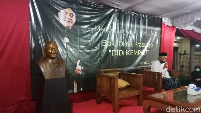 Peringatan 40 hari meninggalnya Didi Kempot di Solo, Jumat (12/6/2020).