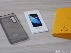 Unboxing Realme Narzo, Ponsel Layar 90Hz Harga Rp 2 Jutaan