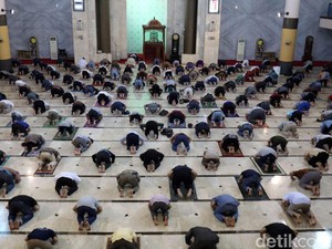 Besok, Masjid Agung Cimahi Kembali Gelar Salat Jumat