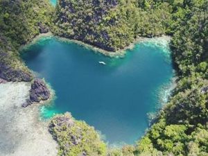 Mirip Karawapop, Ini Telaga Hati Baru Misool