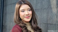 Selain itu Tiara juga sedang berbahagia usai lagunya Gemintang Hatiku trending di YouTube. Pool/Palevi S/detikFoto.