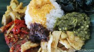 Cara Sehat dan Bersih Makan di Rumah Makan Padang