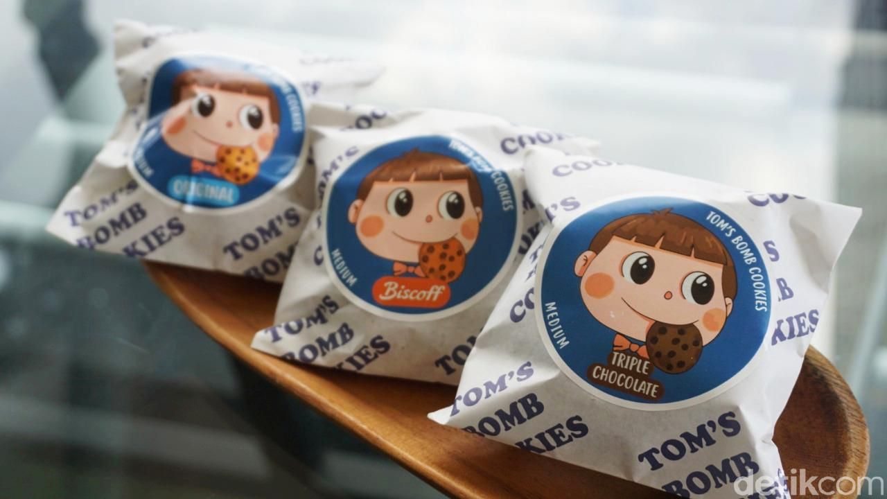 Soft Cookies dari Tom's Bomb Cookies