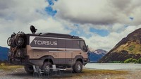 Tertarik meminangnya? bus Praetorian ini dijual lebih dari $ 154.000 (bila dikonversi Rp 2,1 miliar) untuk model dasar. Foto: Torsus Praetorian