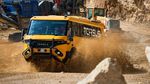 Gaharnya Bus yang Sanggup Melahap Medan Off Road
