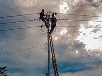 Bahlil Minta Listrik di Pelosok Papua Nyala 24 Jam