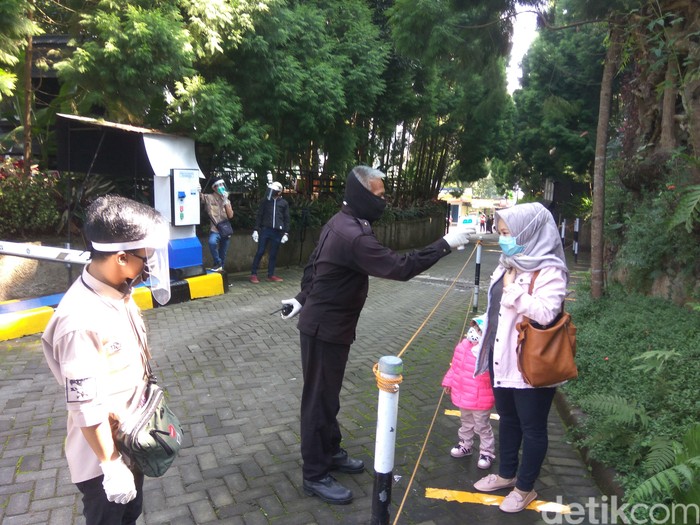 Hari Pertama Dibuka, Wisatawan Mulai Datangi Objek Wisata Lembang