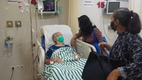 Keluarga Oma Elizabeth sempat mengalami kesulitan akibat pandemi Corona. Mereka sampai pernah tidak memiliki bahan makanan hingga nyaris diusir lantaran kerap telat membayar kontrakan. (Foto: dok. Istimewa)