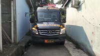 Cucu Oma Elizabeth, Roland Anziano, membagikan kisah neneknya lewat Instagram. Perwakilan KSAD Jenderal Andika Perkasa pun menghubungi Roland, termasuk dari pihak RSPAD Gatot Soebroto. Oma Elizabeth akhirnya dibawa ke RSPAD dengan ambulans VVIP untuk mendapat perawatan. (Foto: dok. Istimewa)