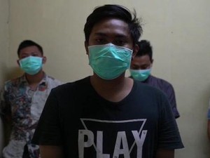 Swab Seorang Tersangka Kasus Jemput Paksa Jenazah COVID-19 di Surabaya Positif
