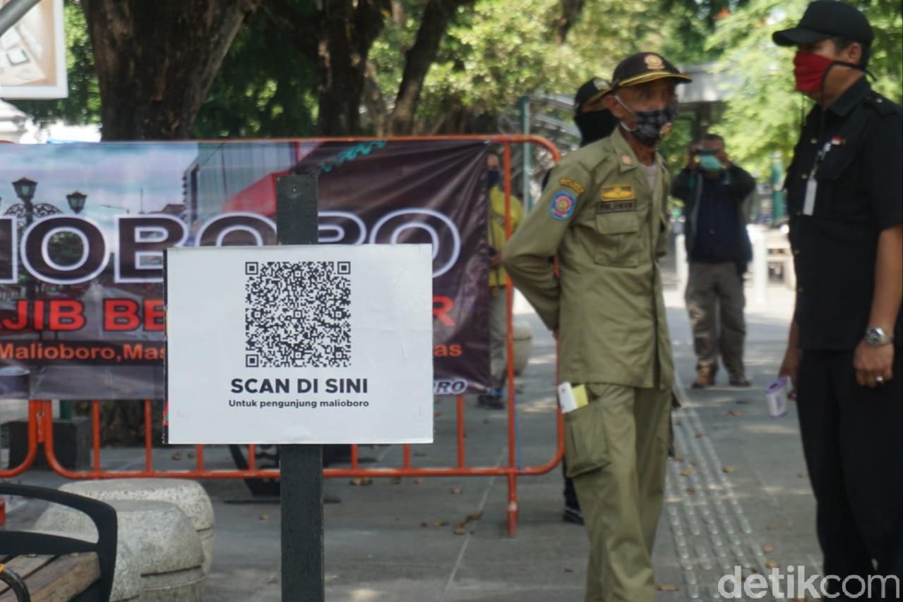 Scan Barcode di Malioboro