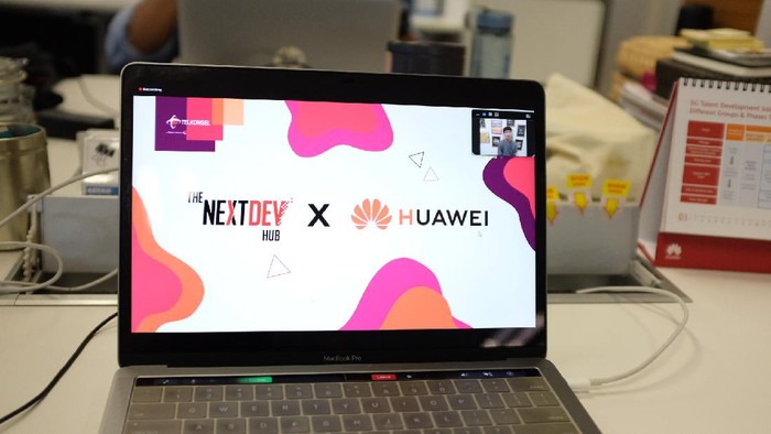 Setelah sukses The NextDev Hub yang diluncurkan pada Desember 2019, Telkomsel kini terus memperkuat komitmennya sebagai pusat inovasi digital bagi para penggiat industri kreatif digital di Indonesia.