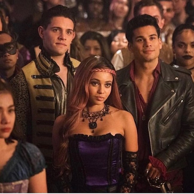 Vannessa mengaku ia adalah satu-satunya pemain kulit hitam dan dibayar paling rendah dari pemain-pemain tetap. Ia juga mengeluhkan bahwa pemain kulit hitam sering berperan sebagai preman. Foto: Instagram @vanessamorgan