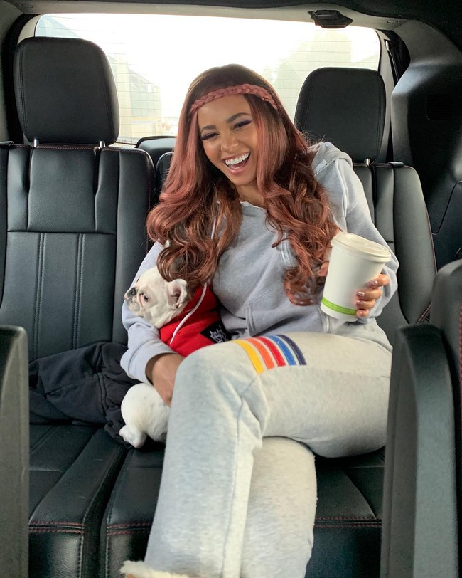 Sebagai aktris, Vanessa Morgan pun telah memenangkan beberapa penghargaan dalam kategori Rising Star, Breakout TV Star, hingga Scene Stealer. Foto: Instagram @vanessamorgan