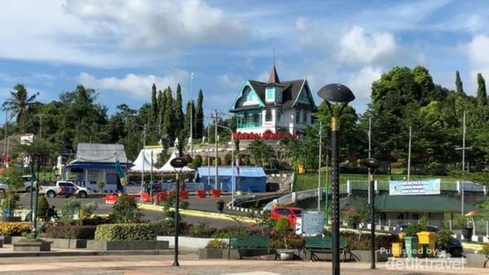 Villa Yuliana atau Mess Tinggi Soppeng