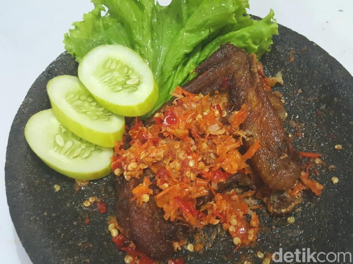 Ayam Geprek Tradisional Ayam Geprek Tradisional