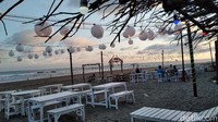 Pantauan detikcom, suasana akhir pekan ini di Kampung Turis tak terlalu ramai. Tapi panorama senja sangat indah.