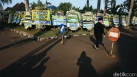 Mantan Kepala Staf Angkatan Darat (KSAD) itu meninggal dunia akibat serangan jantung.