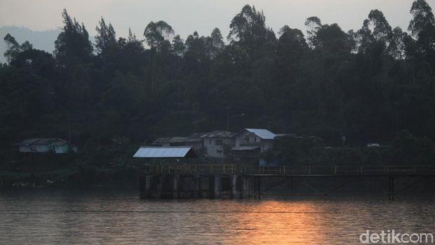 Danau di Pengalengan, Bandung Selatan.