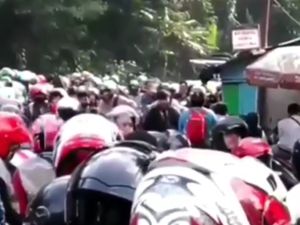 Video: Jalur Cianjur Puncak Macet Parah!