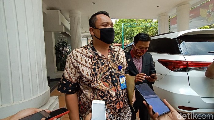 Direktur PDAM Kudus dan lima pegawainya dimintai keterangan sebagai saksi oleh Kejaksaan Negeri (Kejari) Kabupaten Kudus.