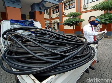Jumpa pers Polres Kudus terkait kasus pencurian kabel Telkom, Senin (15/6/2020).