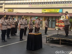 Kapolrestabes Makassar Pimpin Sertijab 3 Kapolsek Baru