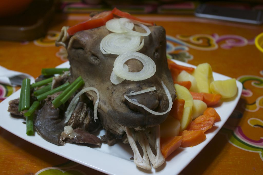 Jus Mata Kambing dan Susu Kuda, Kuliner Unik Mongolia - Halaman 3