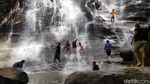 Melihat Air Terjun Kona yang Menggoda di Polman