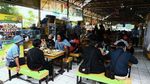 Nadi Penjualan Makanan di Kantin Umum Kembali Berdenyut