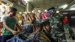 Potret Pasar Tanah Abang Terapkan Ganjil-Genap