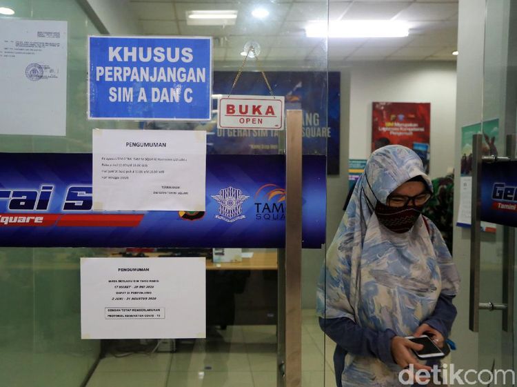 Gerai SIM di Mal Beroperasi Lagi Hari Ini