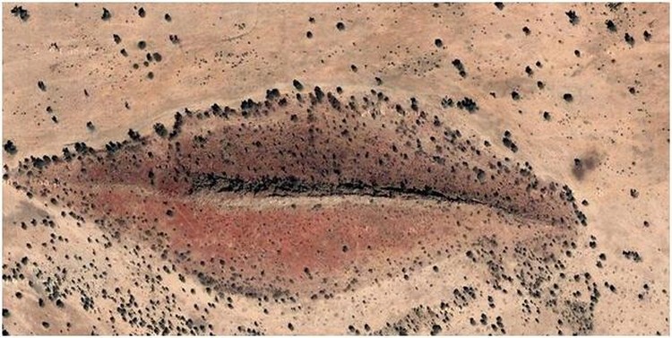 Penampakan di Google Earth yang Pernah Bikin Heboh Netizen Google Earth bisa membantu kamu menjelajahi daerah yang ada di Bumi ini. Berikut tangkapan gambar aneh via Google Earth yang pernah bikin geger netizen.