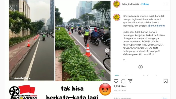 Petugas TNI dan Polisi menyingkirkan jalur sepeda sementara