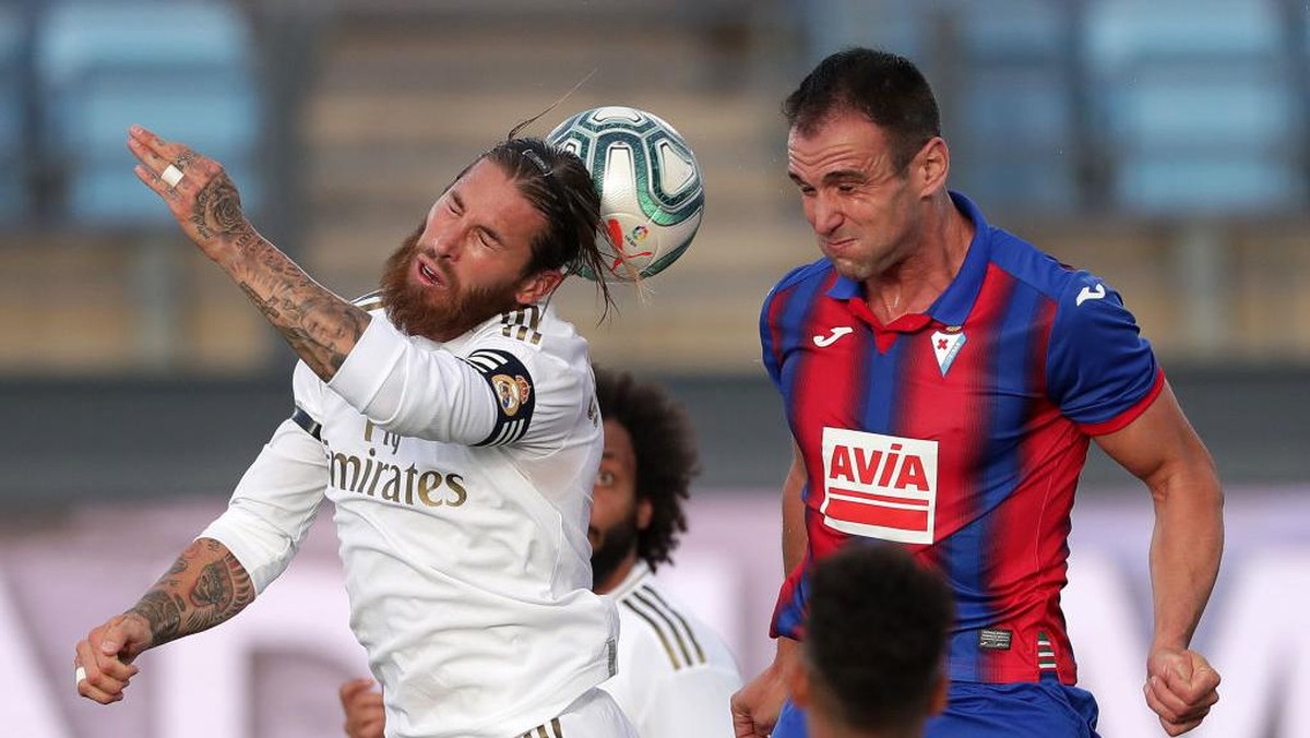 Real Madrid menang 3-1 atas Eibar, tapi secara performa diakui belum oke. (Foto: Getty Images/Gonzalo Arroyo Moreno)