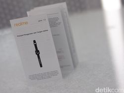 Unboxing Realme Watch, Sang Penantang Apple Watch Harga Terjangkau