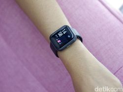 Unboxing Realme Watch, Sang Penantang Apple Watch Harga Terjangkau