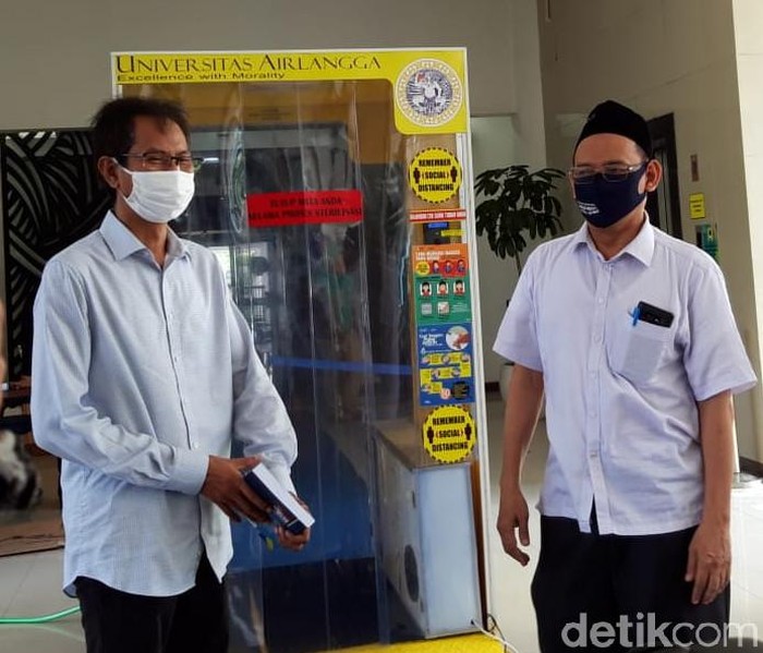 Rektor Unair Prof M Nasih